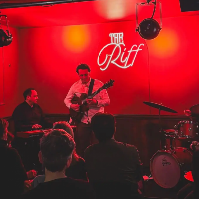 Riff Jazz Club : le jazz et le swing prennent de l’ampleur à Nîmes